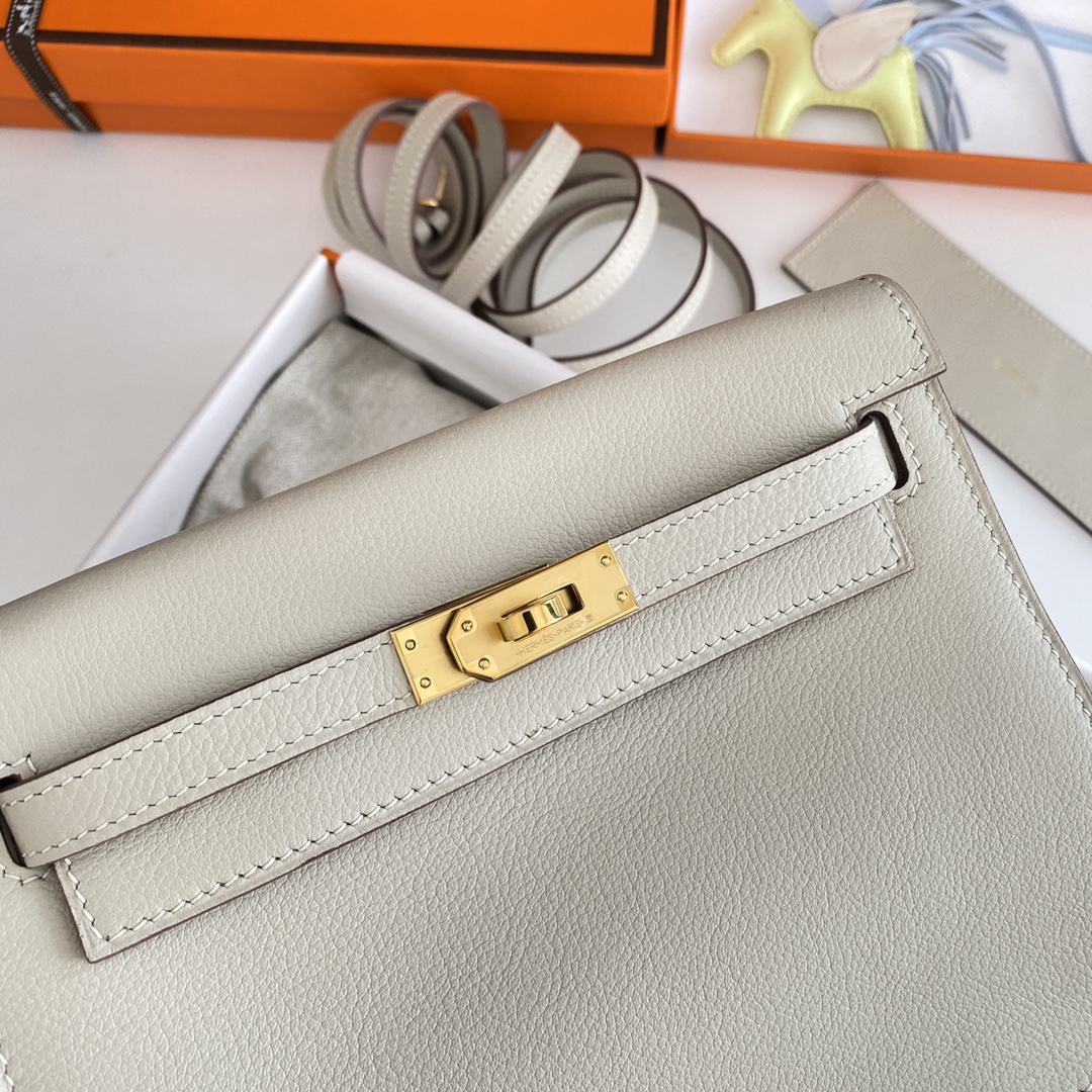 Hermes Kelly Danse Evercolor Bag In Cream White Color